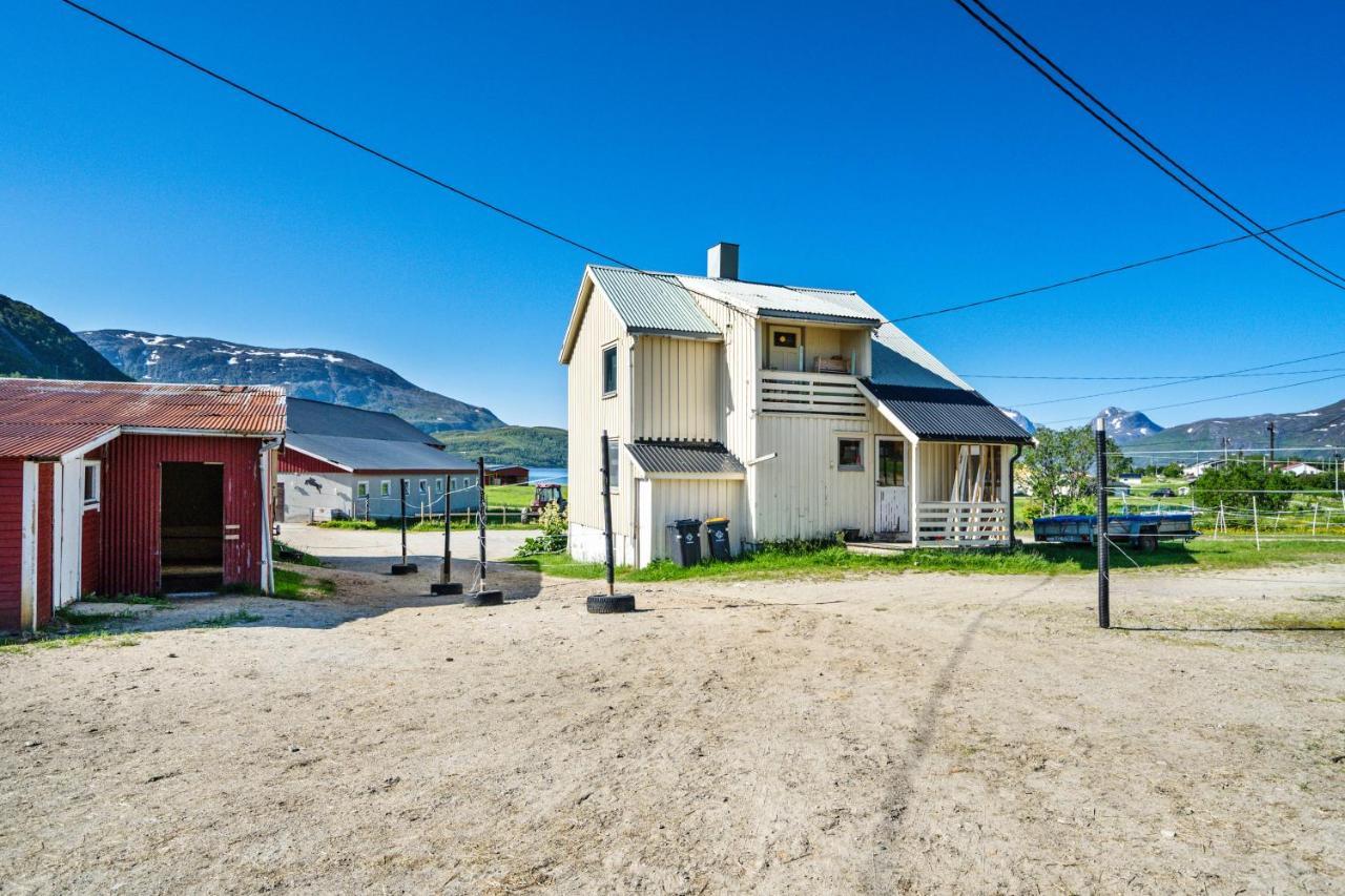 Storjord Farmstay Ranchhouse Kvaloya Eksteriør billede